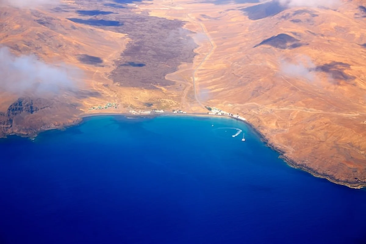 Widok z lotu ptaka Fuerteventura przy Wyspami Kanaryjskimi