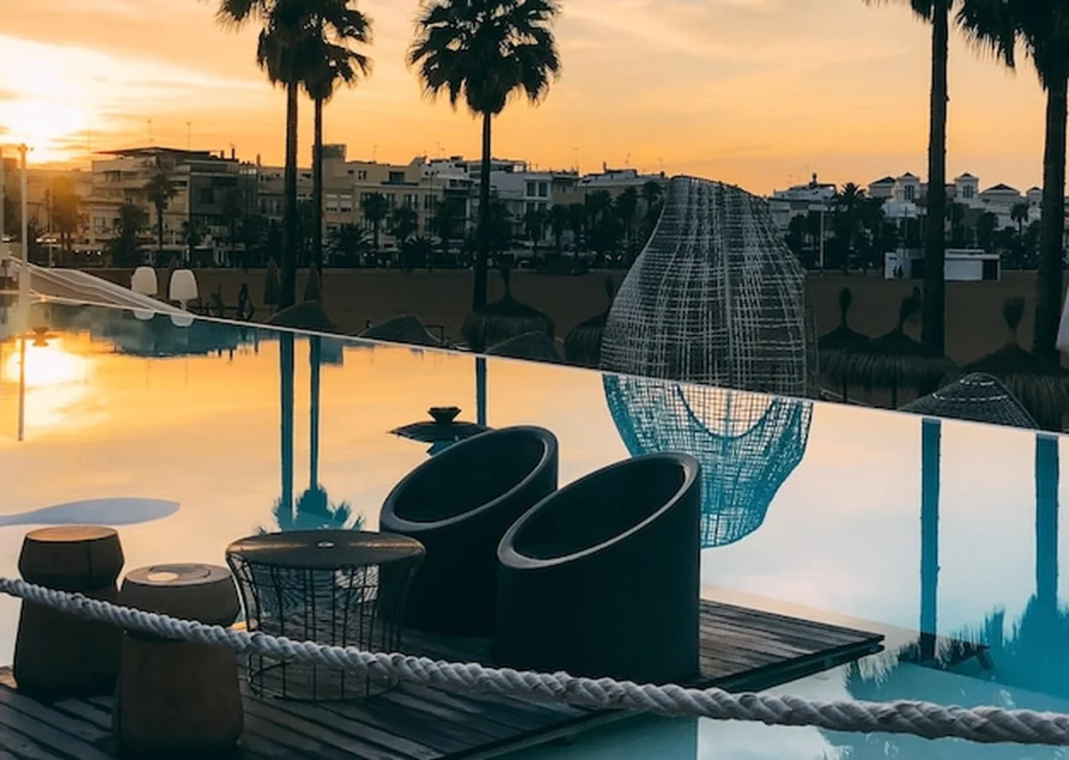 Luksusowy basen na plaży