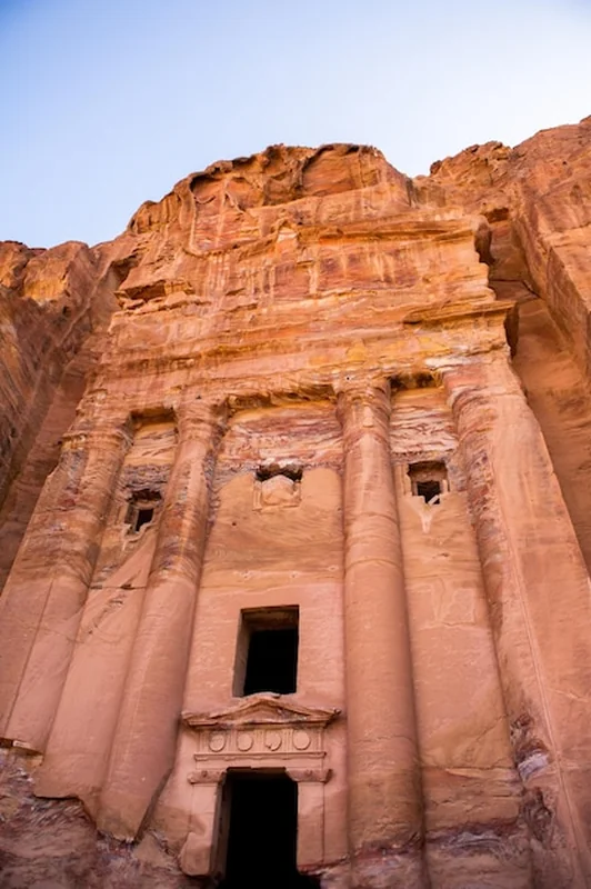 Starożytna świątynia w Petrze w Jordanii
